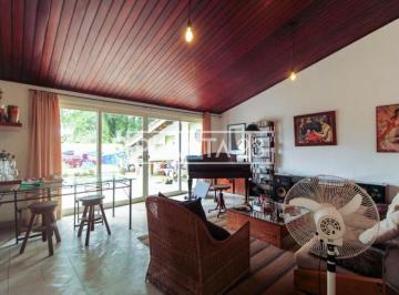 1 · Casa com 300 m², 5 quartos sendo 3 suítes à venda no bairro Sumarezinho.