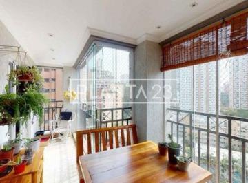 1 · Apartamento com 135 m², 4 quartos sendo 3 suítes à venda no bairro Panamby.