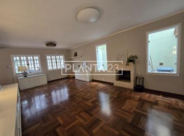 1 · Casa com 228 m², 5 quartos sendo 2 suítes à venda no bairro Vila Cruzeiro.