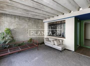 1 · Casa com 200 m², 5 quartos à venda no bairro Jardim Prainha.