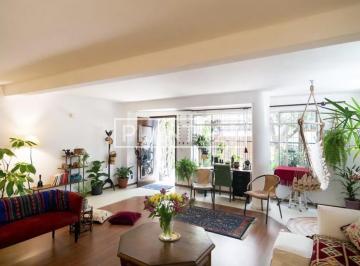 1 · Casa com 260 m², 4 quartos sendo 4 suítes à venda no bairro Vila Cordeiro.