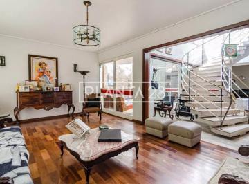 1 · Casa com 530 m², 5 quartos sendo 3 suítes à venda no bairro Vila Madalena.