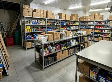 11251770299798.png · Loja / Salão / Ponto Comercial com 1 quarto para alugar em Contagem, no bairro Parque Recreio