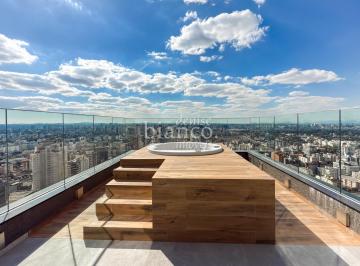 Apartamento · 275m² · 3 Quartos · 4 Vagas · Cobertura no 30 andar, 3 suítes, no Água Verde