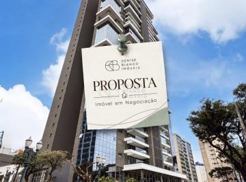 Apartamento · 275m² · 3 Quartos · 4 Vagas · Cobertura no 30 andar, 3 suítes, no Água Verde