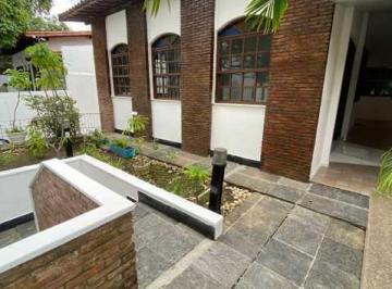 Casa · 360m² · 3 Quartos · 6 Vagas · CASA TÉRREA, 3 QUARTOS (1 SUÍTE), 360M², NA PITUBA