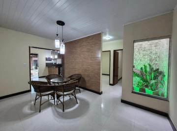 Casa · 80m² · 3 Quartos · 1 Vaga · Casa com 3 quartos e piscina em Feira de Santana