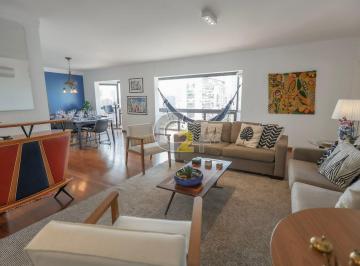 Apartamento · 227m² · 3 Quartos · 3 Vagas · Aparatemento reformado á venda no Brooklin 227 m², 3 suites e 3 vagas de garagem.