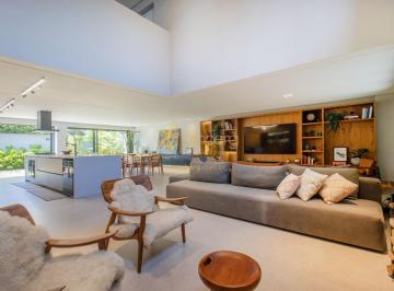 Casa · 415m² · 3 Quartos · 5 Vagas · Alto da Boa Vista, Nova, 415mts, 3 suítes, Escritório, Área Gourmet com Piscina