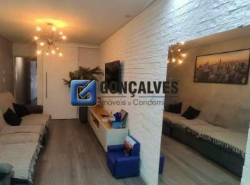 Casa · 86m² · 2 Quartos · 2 Vagas · Sobrado à venda no Alves Dias, São Bernardo do Campo – 2 Dormitórios, 2 Vagas, Frente