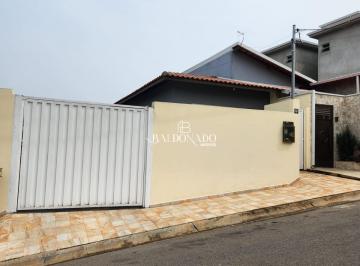 Casa · 80m² · 2 Quartos · 4 Vagas · Casa em Extrema MG à venda Bairro Ponte Nova com Escritura