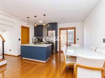 Casa · 136m² · 3 Quartos · 4 Vagas · Sobrado 3 pavimentos com 3 dormitorios em cond. Fechado, no bairro Pinheirinho