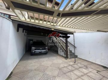 Casa · 215m² · 3 Quartos · 5 Vagas · Sobrado no bairro Olímpico - São Caetano do Sul