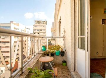 Apartamento de 3 quartos, São Paulo · Luz Natural e Localização Icônica no Coração do Jardim América