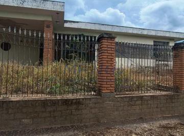 Casa · 552m² · 3 Quartos · 3 Vagas · Casa com 3 quartos, Jardim Petrópolis, Pirassununga - R$ 420 mil, Cod: 10133736