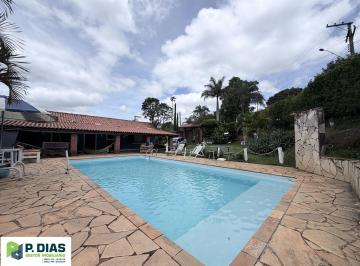 Rural · 1107m² · 3 Quartos · 2 Vagas · Chácara Colonial Tradicional com Perfil de Sítio, Muito Verde e Pomar Formado em Pinhalzinho – SP