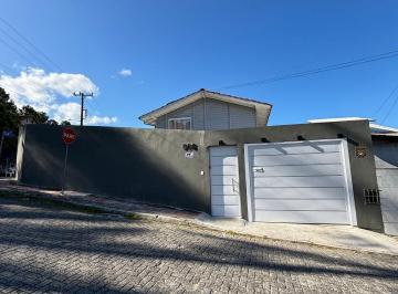 Casa · 180m² · 5 Quartos · 5 Vagas · Casa em Palhoça próximo a Pedra Branca - 500m de terreno - Aceita financiamento