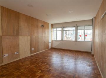 Comercial · 31m² · Salas à venda em Centro histórico - RS