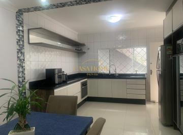 Casa · 220m² · 4 Quartos · 2 Vagas · Casa à venda - na Boa Vista