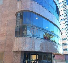 Apartamento · 170m² · 3 Quartos · 3 Vagas · 
                                Cód: 705. Apartamento  Luxuoso na Avenida Boa Viagem - Padrão Queir