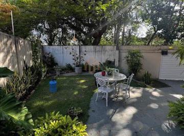 Casa · 285m² · 5 Quartos · 4 Vagas ·
Casa 285 m2 à venda no Pina - Recife