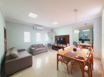 Casa · 250m² · 3 Quartos · 3 Vagas · Casa à venda de 85,68 m² com 3 quartos, sendo 1 suíte no Parque das Figueiras