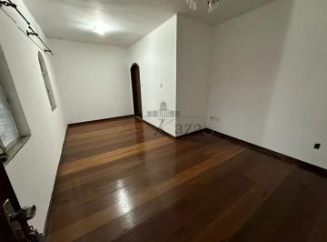 Casa · 263m² · 3 Quartos · 4 Vagas · Casa Padrão em São José dos Campos