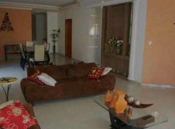 Casa espaçosa em condomínio fechado no Guará Park. Imóvel com excelente potencia · Vende-se Casa no Guará Park | 481m² Construídos | 4 Quartos | 2 Suítes| 4 Vagas