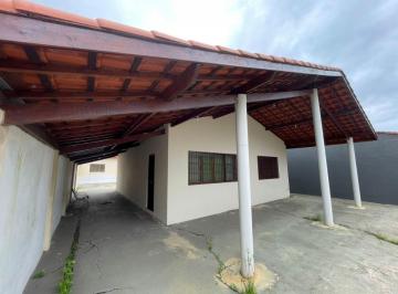 Casa de 4 quartos, Itanhaém · Casa com 4 quartos e espaço para piscina em Itanhaém.