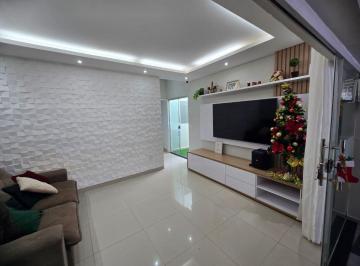 Casa de 4 quartos, Vicente Pires · CASA NA AV MISERICORDIA COM 350m² 4 QUARTOS LAZER COMPLETO ENERGIA SOLAR REGULARIZADO PELA TERRACAP