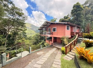 Casa de 4 quartos, Petrópolis · Casa à venda dentro de condomínio em Itaipava