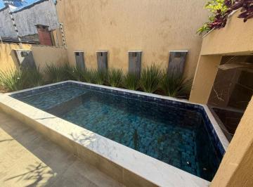 Casa de 2 quartos, Itanhaém · Casa na praia com piscina e área gourmet em Itanhaém.