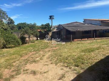 Casa · 136m² · 3 Quartos · 6 Vagas · Casa Arniqueiras 2 quartos quadra 03 conj 6 não aceita financiamento FGTS avalia permuta troca