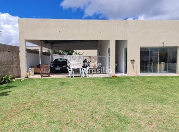 Casa · 300m² · 3 Quartos · 4 Vagas · Casa com 3 quartos Condomínio Prive Altiplano Leste a venda Jardim Botanico não aceita financiamento