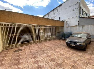 Casa · 240m² · 4 Quartos · 1 Vaga · Casa com 4 quartos à venda Taguatinga Norte Brasília Aceita financiamento FGTS