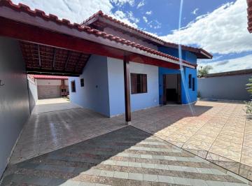 Casa de 2 quartos, Itanhaém · casa com piscina e 02 quartos em Itanhaém lote inteiro