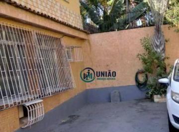 78c8c85170b0b633ff70045782768cbd5896214a · Ótima casa duplex, com 3 dormitórios em pequeno condomínio, ótima localização !