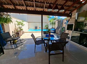 Casa de 4 quartos, Pontal do Paraná · Casa de 4 quartos à venda em Santa Terezinha