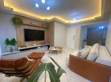 Apartamento de 3 quartos, Itapema · Apartamento com 139 m² e 3 quartos à venda em Meia Praia