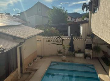 Casa · 510m² · 4 Quartos · 3 Vagas · Casa a venda em Itaipu - Niterói Ampla,com piscina e anexo independente.