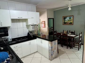 Casa · 140m² · 3 Quartos · 2 Vagas · Casa à Venda em Santa Cruz Cabrália: 3 Dorms, 2 Suítes, 140m²
