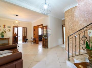 Casa · 306m² · 3 Quartos · 4 Vagas · Casa com 3 Suítes à Venda em Jundiaí – Excelente Oportunidade