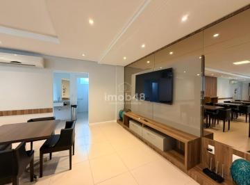 Apartamento · 66m² · 2 Quartos · 1 Vaga · Apartamento à Venda no Centro de São José, 2 Dorms, sendo 1 suíte com 65,50m² área privativa
