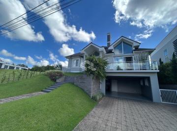 Casa · 292m² · 5 Quartos · 2 Vagas · Casa de 5 dormitórios no Condomínio Reserva dos Pássaros!