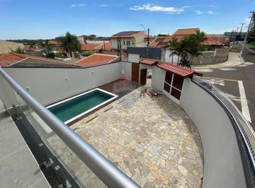 Casa · 330m² · 4 Quartos · 4 Vagas · RE/MAX aluga casa 4 suítes com piscina 9x5, pé-direito 3,5m, área gourmet e 4 vagas no Parque Via No