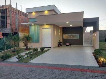 Casa · 143m² · 3 Quartos · 4 Vagas · Casa Térrea em Condomínio à Venda com 250m² | Condomínio Araçari | 3 dormts., se