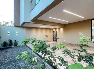 Casa de 4 quartos, Rio Verde · Casa Alto Padrão na Vila Rocha | 329 m², 4 Suítes, Elevador, Piscina e Energia Solar.