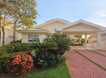Foto 01 · Oportunidade de Investimento: Residência Imponente com 615m² área util e terreno de 1.085m² a pouco