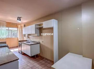 Laranjeiras  160m  3 quartos com suíte  dependência completa

Planta rara, metra · Apartamento 3 quartos 1 suíte 160m Laranjeiras