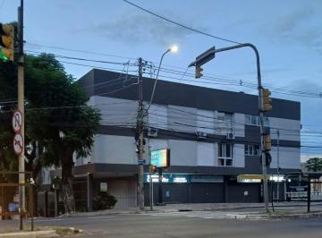 Comercial · 38m² · 1 Quarto · Loja Térrea em Avenida !